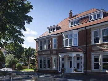 بورنماوث Chalfield Manor Boutique Hotel المظهر الخارجي الصورة